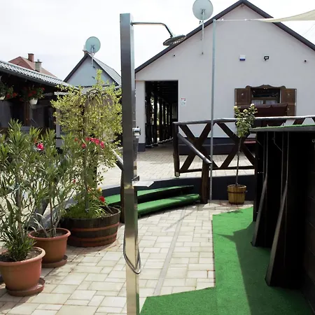 Adi Vendeghaz - Lejlighed *